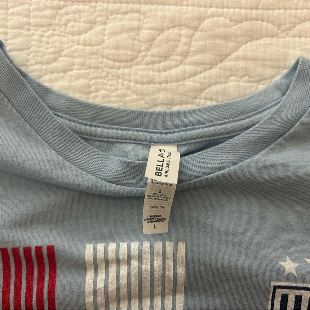 USA t-shirt light blue